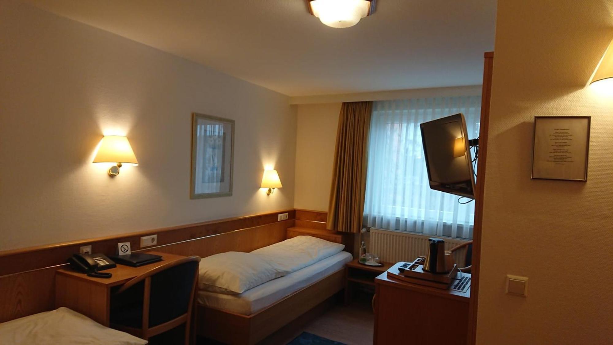 Hotel Wuerttemberger Hof Garni ロッテンブルク エクステリア 写真
