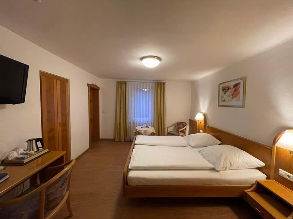 Hotel Wuerttemberger Hof Garni ロッテンブルク エクステリア 写真