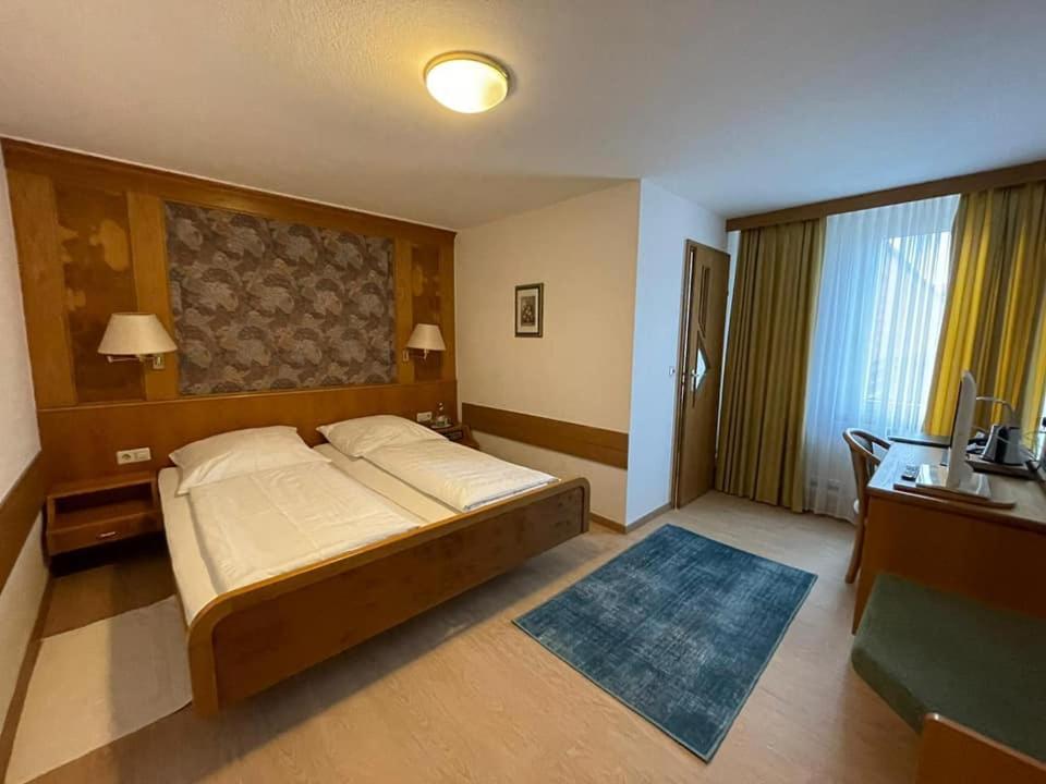 Hotel Wuerttemberger Hof Garni ロッテンブルク エクステリア 写真