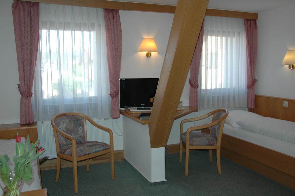 Hotel Wuerttemberger Hof Garni ロッテンブルク エクステリア 写真